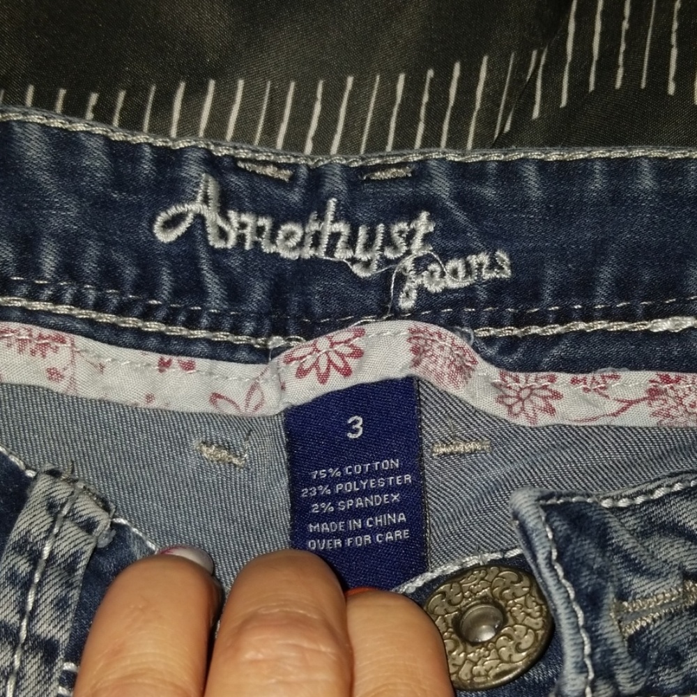 Jean's
